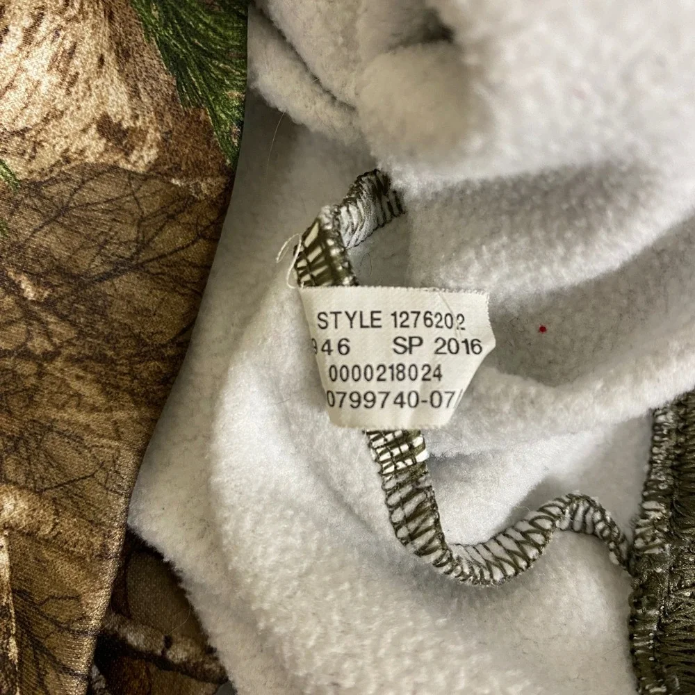 Under Armour Realtree Camo Hoodie Women's Size Medium Pink Green Logo‎ Loose Fit